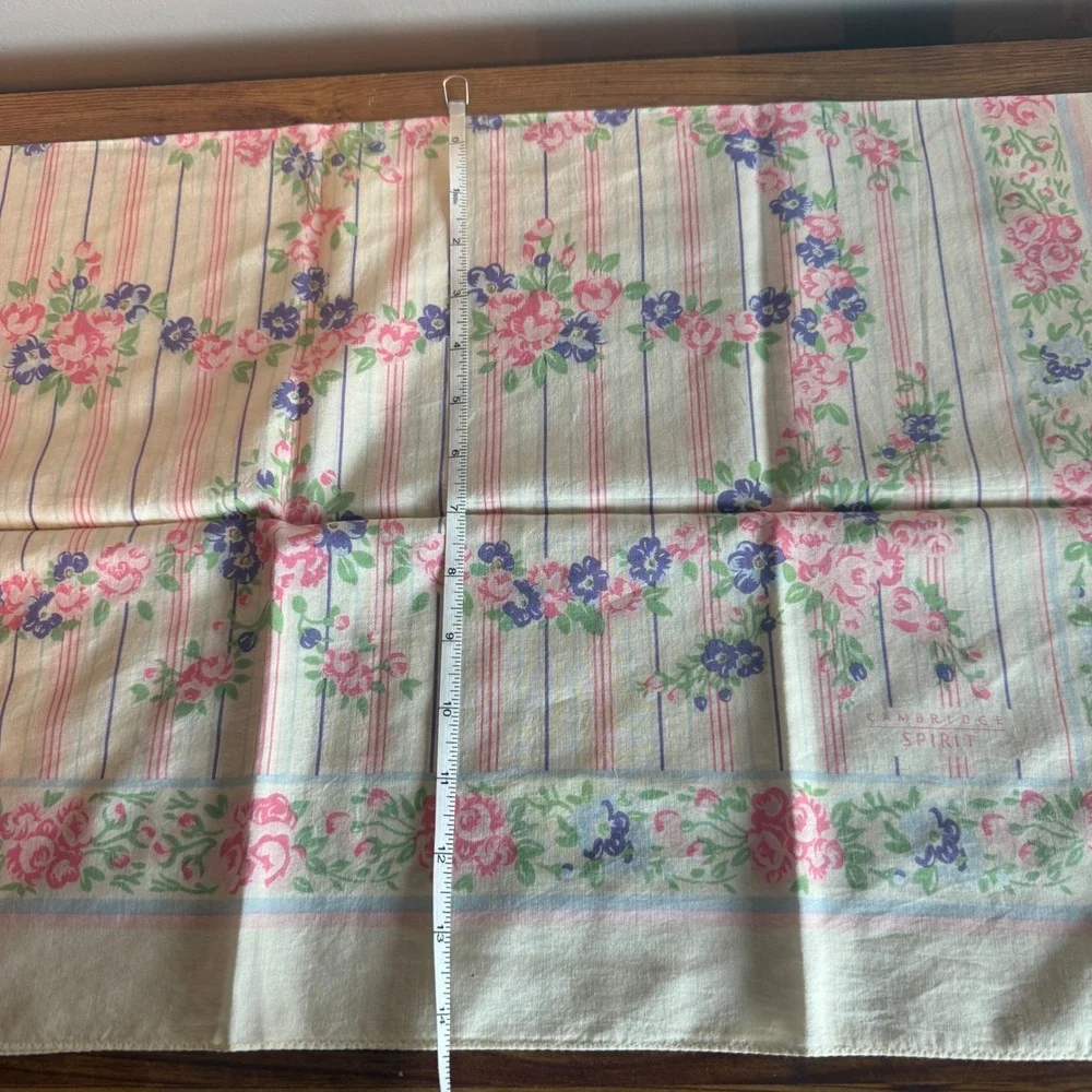 Cambridge‎ Spirit Vintage Floral Scarf Pink Purple Cream 28 x 28 Cottagecore